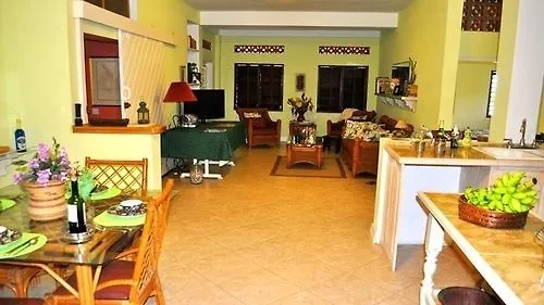 Fiddlers Green Apartment St. David's